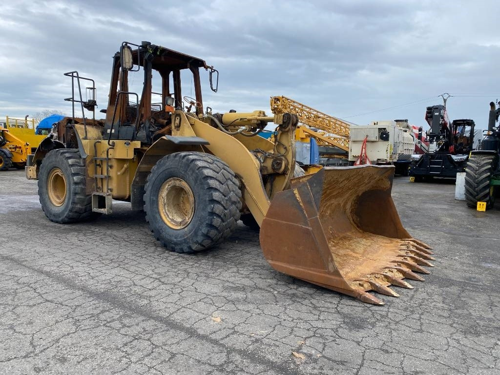 CAT 966 G endommagée Complete ou pour pièces - Fadrom me goma: foto 3 CAT 966 G endommagée Complete ou pour pièces - Fadrom me goma: foto 3