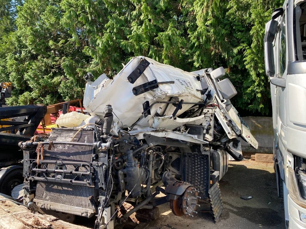 Renault T460 Vente en pièces détachée - Gjysmë-kamion: foto 2 Renault T460 Vente en pièces détachée - Gjysmë-kamion: foto 2