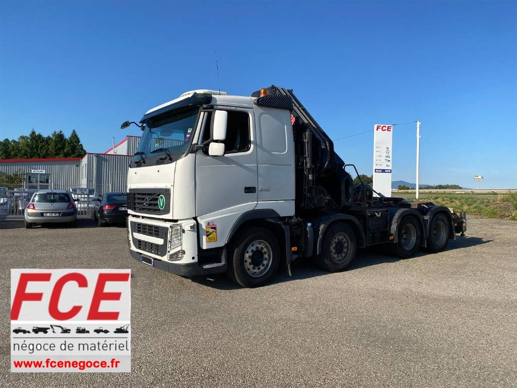 Volvo FH 540 Retarder / HIAB 1055E A réparer - Gjysmë-kamion: foto 1 Volvo FH 540 Retarder / HIAB 1055E A réparer - Gjysmë-kamion: foto 1