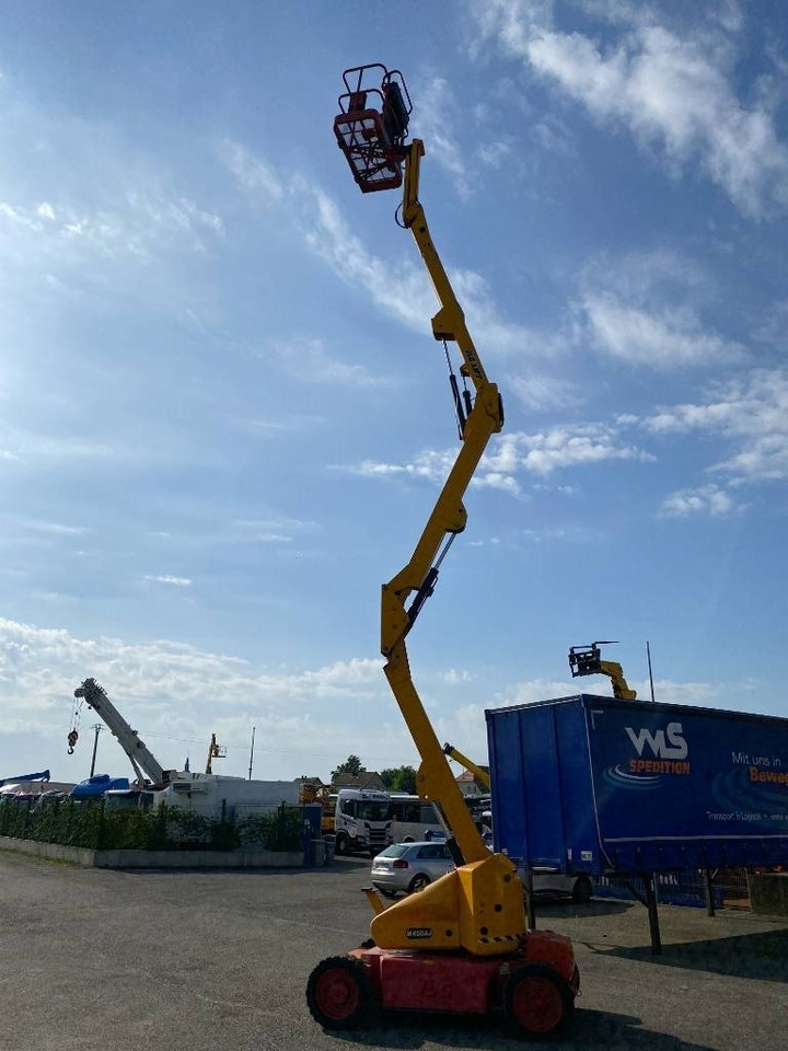 JLG M 450 AJ Hybr. Diesel elc. 15,7m - Krah me çernjerë: foto 5 JLG M 450 AJ Hybr. Diesel elc. 15,7m - Krah me çernjerë: foto 5