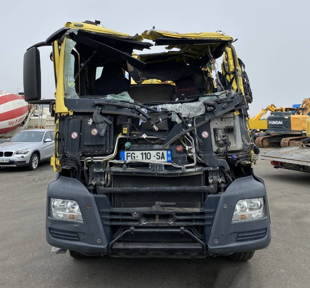 MAN MAN TGS 32-420 / STETTER AM-UltraEco endommagé - Autobetoniere: foto 2 MAN MAN TGS 32-420 / STETTER AM-UltraEco endommagé - Autobetoniere: foto 2