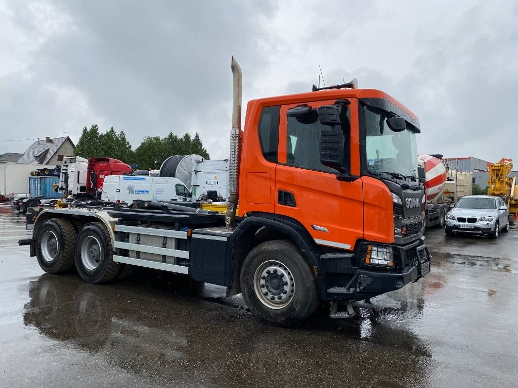 Scania P420 XT-3Pedales / PALFINGER PTH20SLD5 endommagé - Kamion vetëngarkues: foto 4 Scania P420 XT-3Pedales / PALFINGER PTH20SLD5 endommagé - Kamion vetëngarkues: foto 4