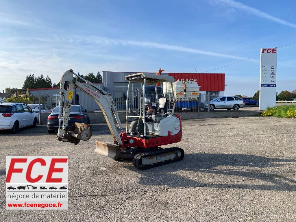 Takeuchi TB 216 /1er Main endommagée - Miniekskavator: foto 1 Takeuchi TB 216 /1er Main endommagée - Miniekskavator: foto 1