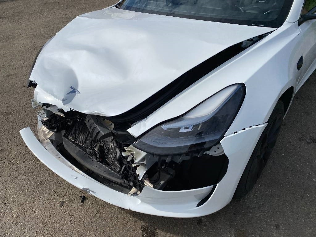 Sedan Tesla MODEL 3 - 5YJ3 Rwd Origine Française: foto 12