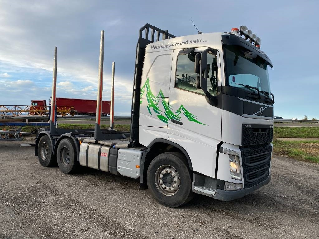 Volvo FH 460 6x4 /E6 VEB - Kamion për transport druri: foto 3 Volvo FH 460 6x4 /E6 VEB - Kamion për transport druri: foto 3