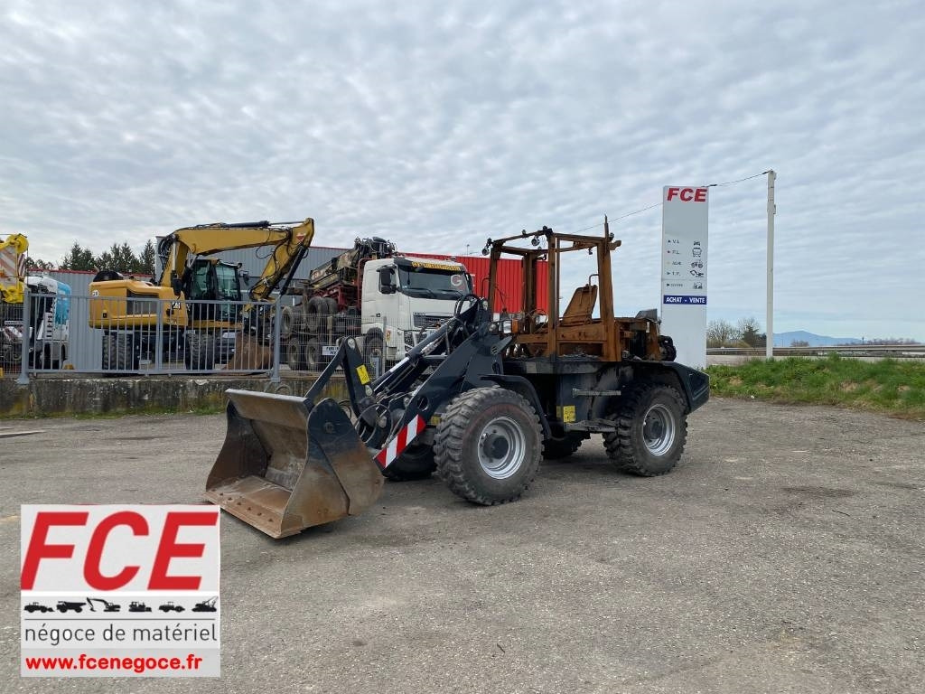Yanmar V 100 / Certificat CE endommagée - Fadrom me goma: foto 1 Yanmar V 100 / Certificat CE endommagée - Fadrom me goma: foto 1