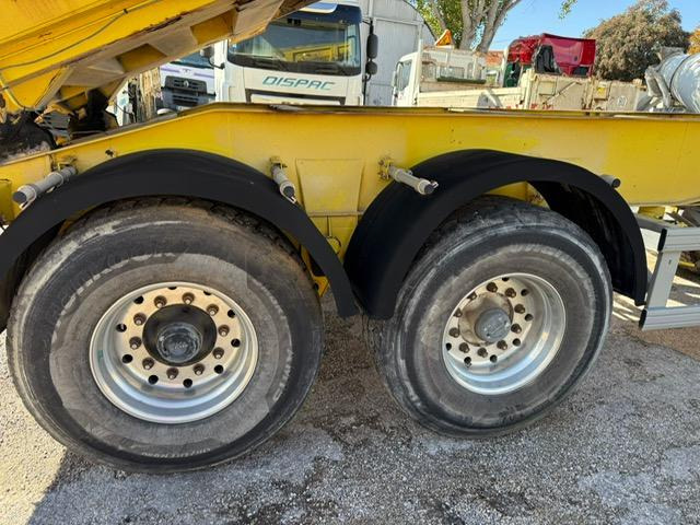 GENERAL TRAILERS EUROPA TRAILOR 690 BENNE ACIER - Gjysmë rimorkio vetëshkarkuese: foto 3 GENERAL TRAILERS EUROPA TRAILOR 690 BENNE ACIER - Gjysmë rimorkio vetëshkarkuese: foto 3