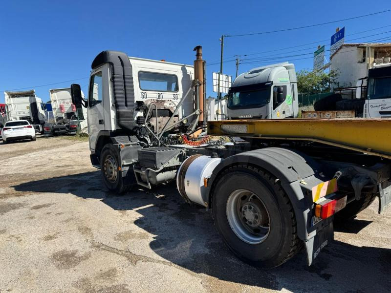 Volvo FM12 380 - Gjysmë-kamion: foto 4 Volvo FM12 380 - Gjysmë-kamion: foto 4