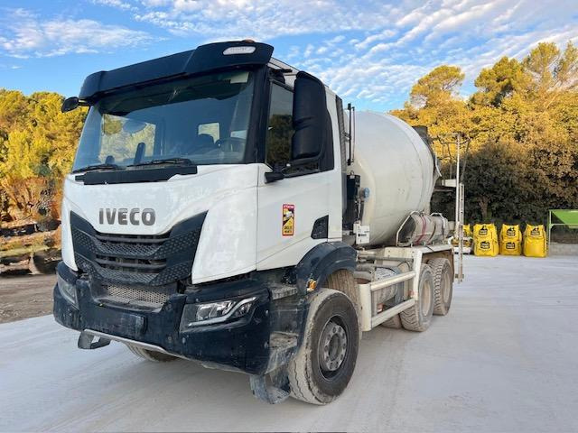 Iveco X-WAY 420 MALAXEUR STETTER 6X4 - Autobetoniere: foto 3 Iveco X-WAY 420 MALAXEUR STETTER 6X4 - Autobetoniere: foto 3