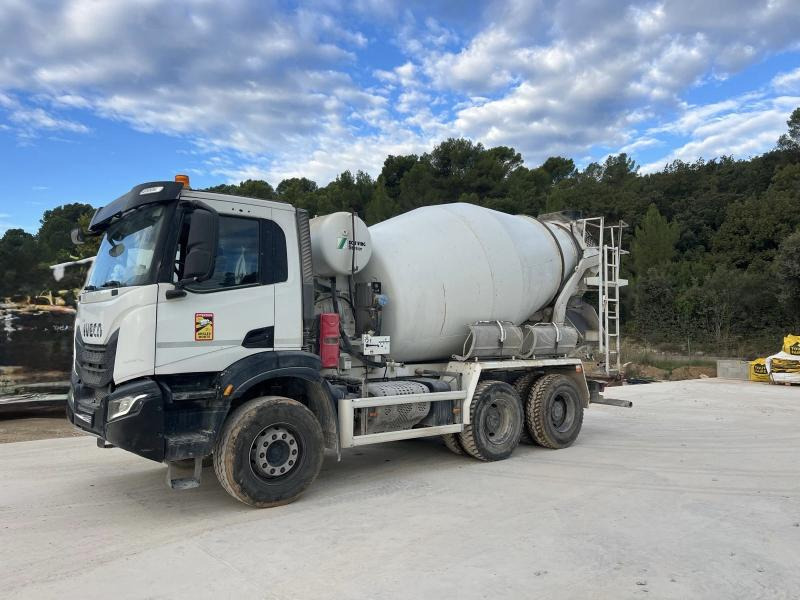 Iveco X-WAY 420 MALAXEUR STETTER 6X4 - Autobetoniere: foto 5 Iveco X-WAY 420 MALAXEUR STETTER 6X4 - Autobetoniere: foto 5