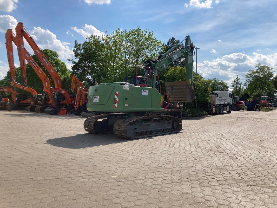 Atlas 225LC-BLUE - Ekskavator me zinxhirë: foto 2 Atlas 225LC-BLUE - Ekskavator me zinxhirë: foto 2