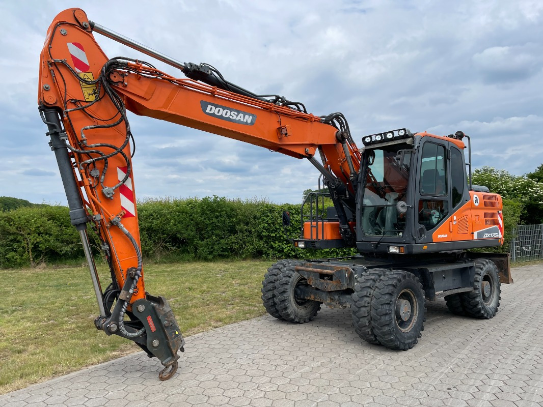 Doosan DX170W-5 - Autovinç: foto 1 Doosan DX170W-5 - Autovinç: foto 1