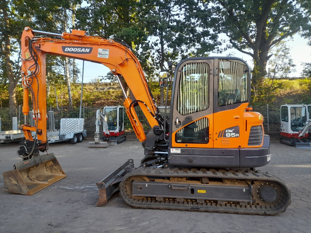 Doosan DX85R-3 - Ekskavator: foto 2 Doosan DX85R-3 - Ekskavator: foto 2