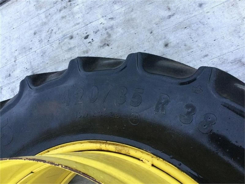 Continental 420/85 R38 - Gomë për Makineri bujqësore: foto 3 Continental 420/85 R38 - Gomë për Makineri bujqësore: foto 3