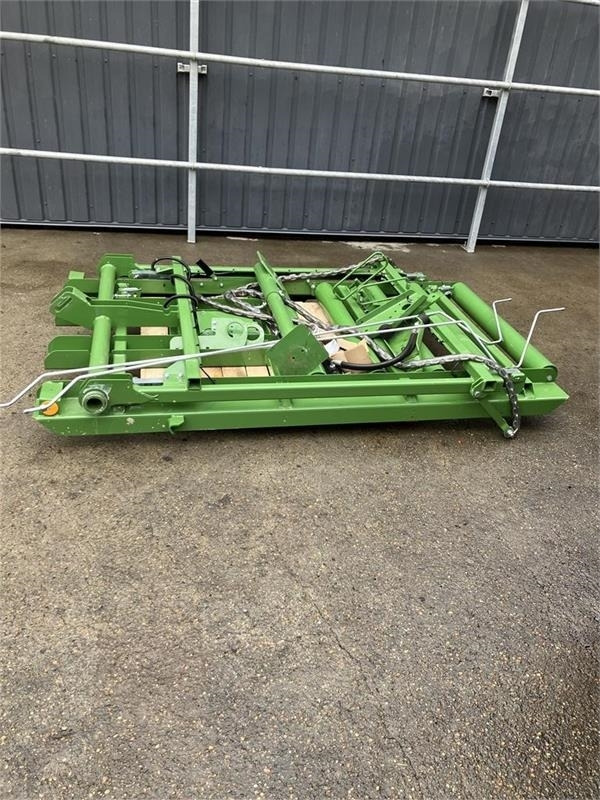 Krone 4X4 Ballesliske - Dengmbledhëse katrore: foto 2 Krone 4X4 Ballesliske - Dengmbledhëse katrore: foto 2