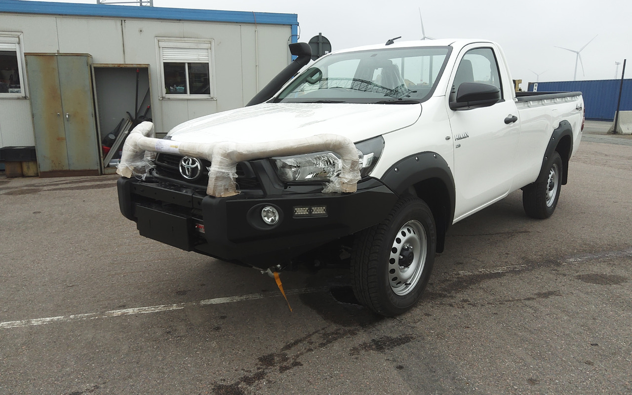Toyota Hilux / Revo RHD Pick-up single Cab 2.8L Diesel Manual - Pick up: foto 1 Toyota Hilux / Revo RHD Pick-up single Cab 2.8L Diesel Manual - Pick up: foto 1