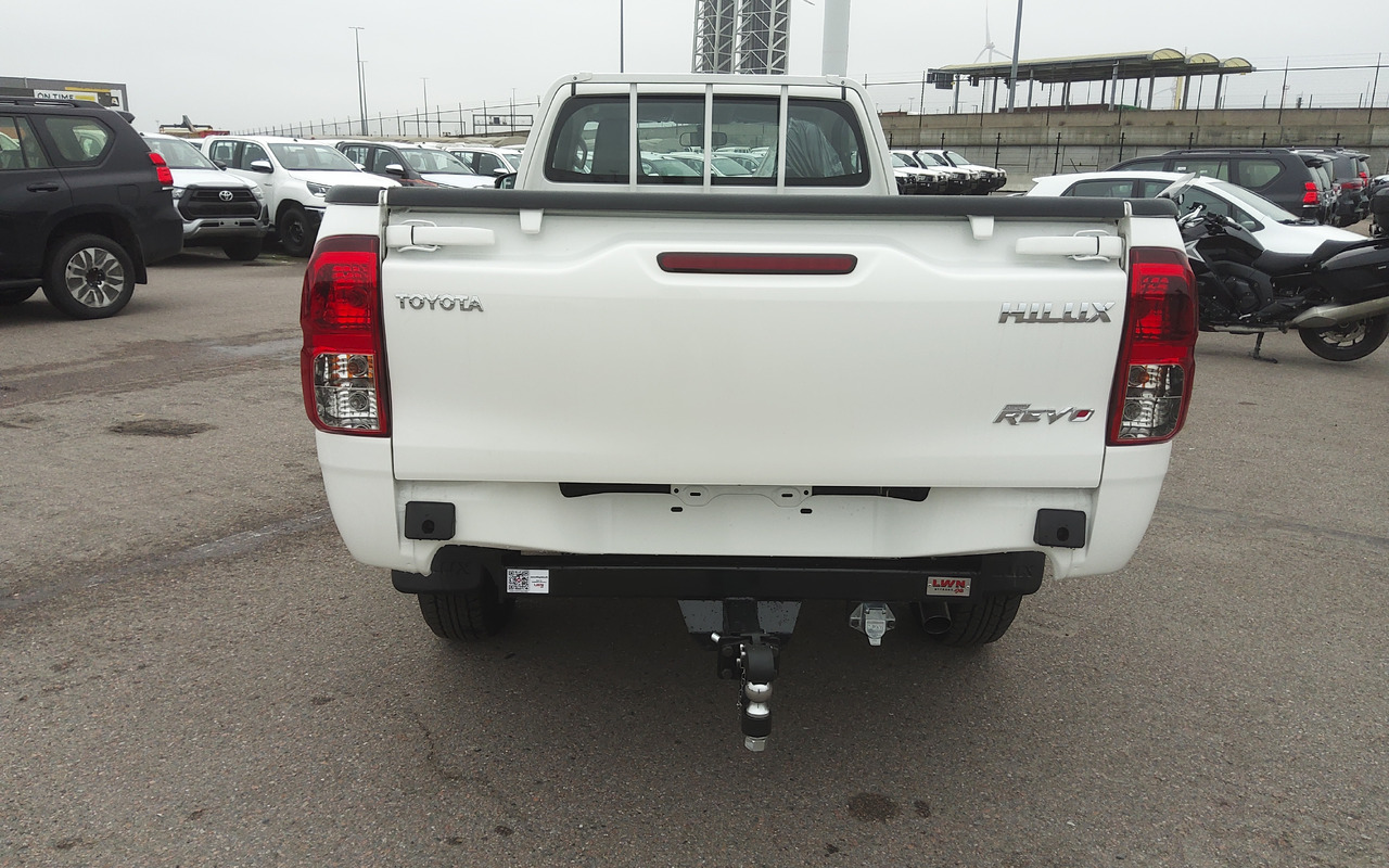 Toyota Hilux / Revo RHD Pick-up single Cab 2.8L Diesel Manual - Pick up: foto 5 Toyota Hilux / Revo RHD Pick-up single Cab 2.8L Diesel Manual - Pick up: foto 5