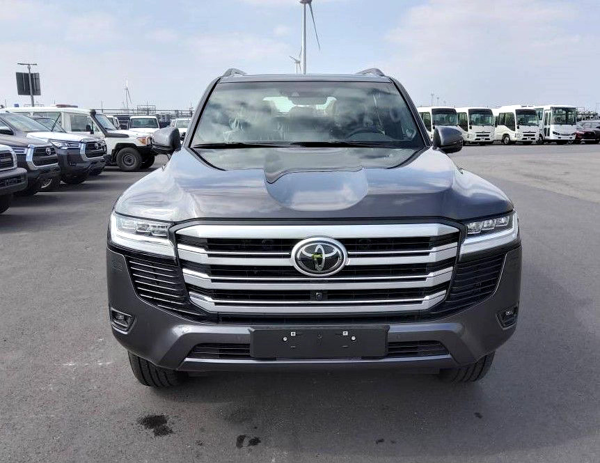Toyota Land Cruiser 300 V6 VXR ZX 7 SEATERS / PLACES 3.5L Petrol Automatic AEOB - Veturë: foto 2 Toyota Land Cruiser 300 V6 VXR ZX 7 SEATERS / PLACES 3.5L Petrol Automatic AEOB - Veturë: foto 2