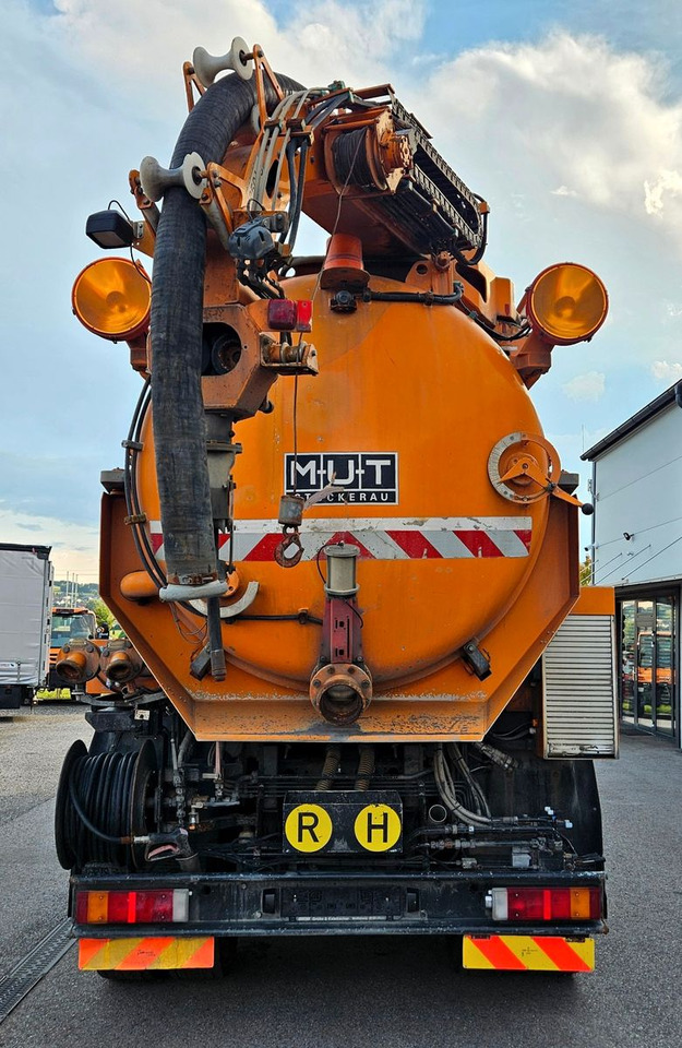 MAN FE35.410 8x6 Assmann Kanalspüler V2A Recycling - Kamion me vakuum: foto 4 MAN FE35.410 8x6 Assmann Kanalspüler V2A Recycling - Kamion me vakuum: foto 4