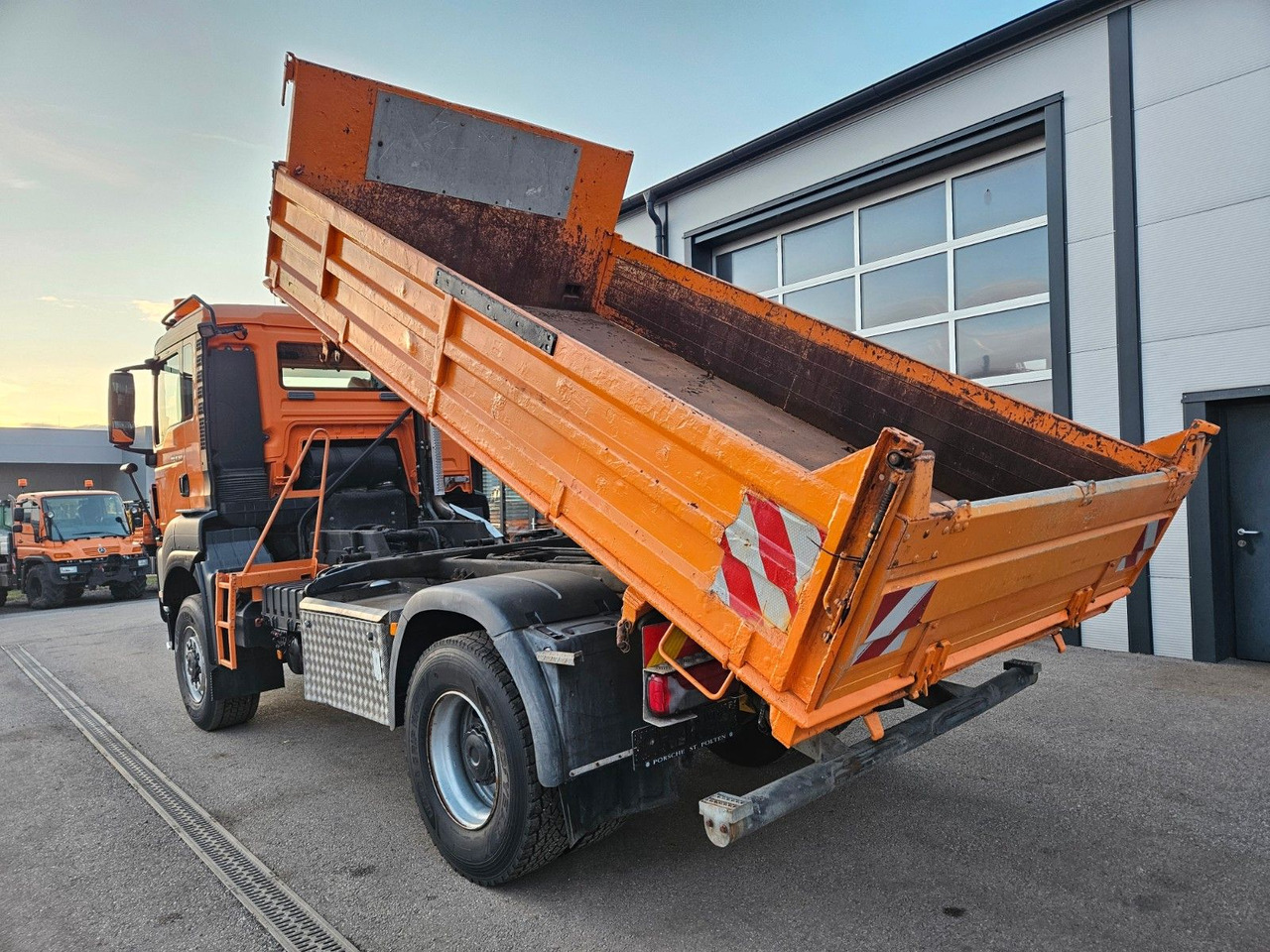 MAN TGS 18.360 4x4 BL Euro5 Meiller - Kamion vetëshkarkues: foto 3 MAN TGS 18.360 4x4 BL Euro5 Meiller - Kamion vetëshkarkues: foto 3