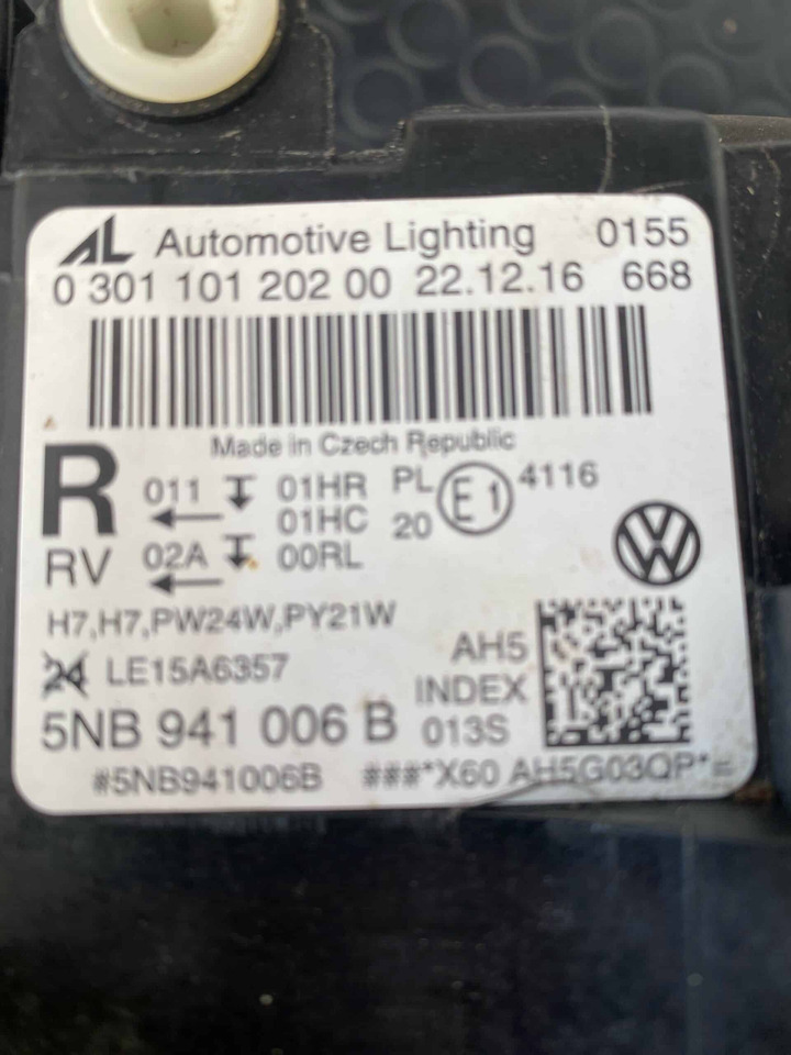 Fari Alogeni VW Tiguan - Fenerët: foto 5 Fari Alogeni VW Tiguan - Fenerët: foto 5