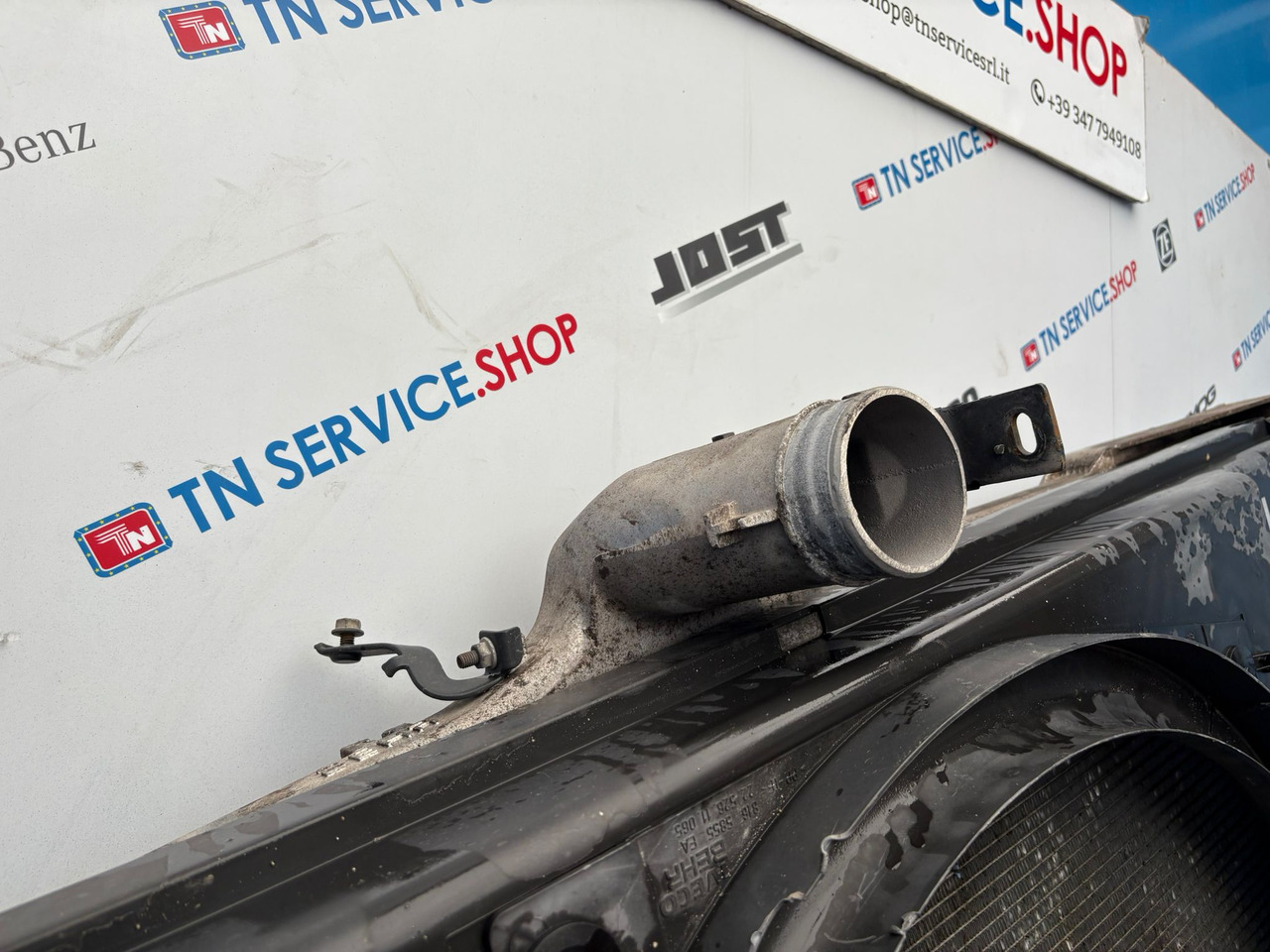 Radiatore aria condizionata Iveco - Radiator kondicioneri për Kamioni: foto 2 Radiatore aria condizionata Iveco - Radiator kondicioneri për Kamioni: foto 2