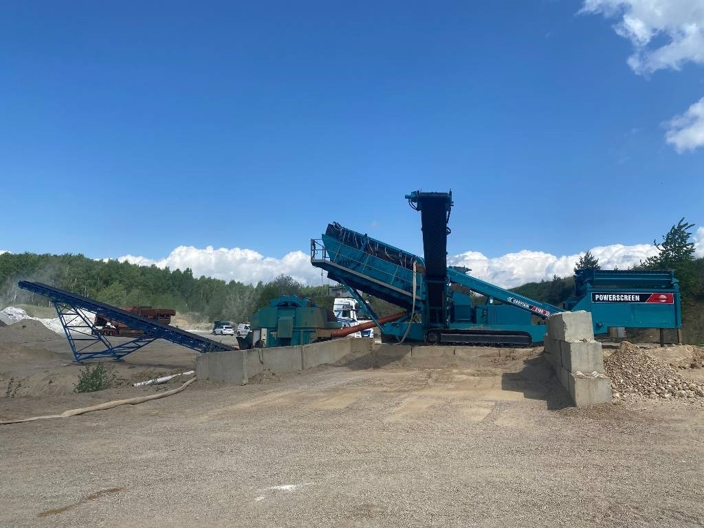 PowerScreen Chieftain 2100 - Makinë sitëse: foto 1 PowerScreen Chieftain 2100 - Makinë sitëse: foto 1