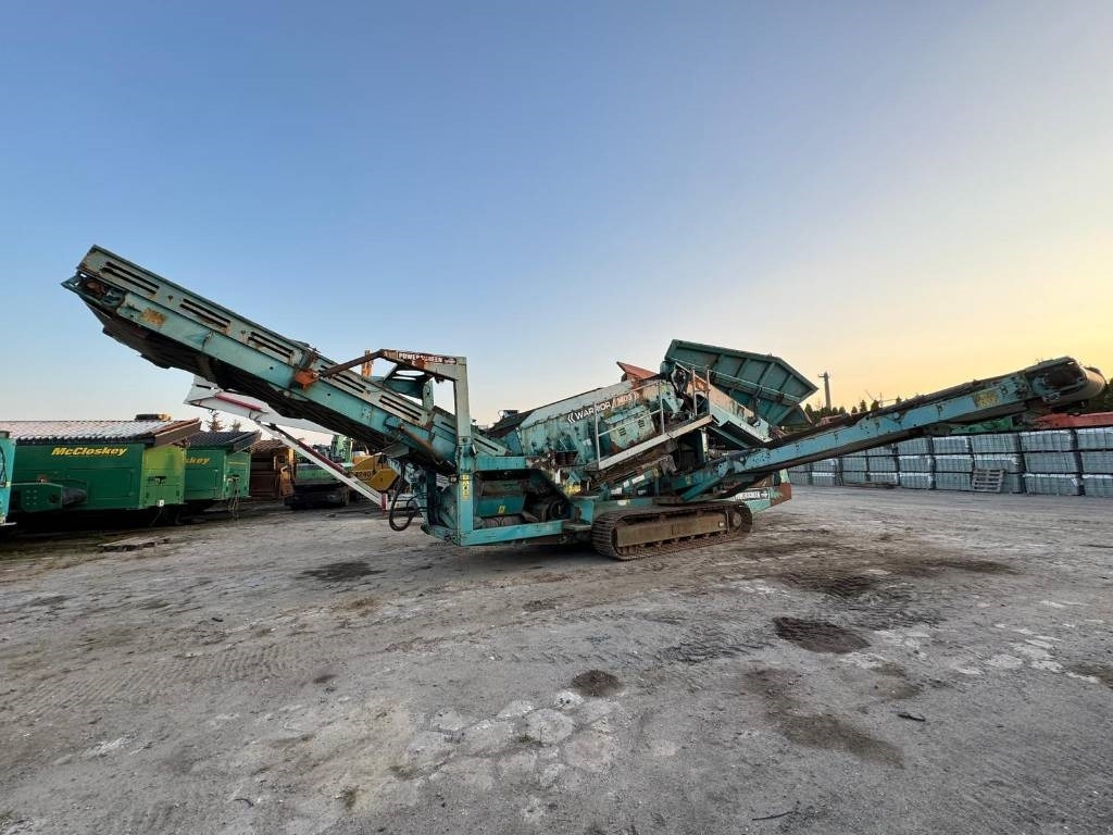 PowerScreen Warrior 1400 - Makinë sitëse: foto 1 PowerScreen Warrior 1400 - Makinë sitëse: foto 1
