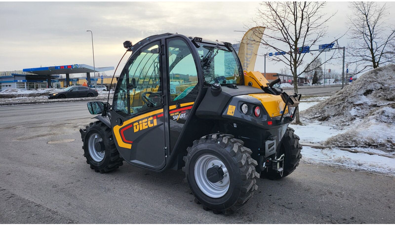 Dieci Mini Agri 20.4 SMART - Fadrom: foto 3 Dieci Mini Agri 20.4 SMART - Fadrom: foto 3