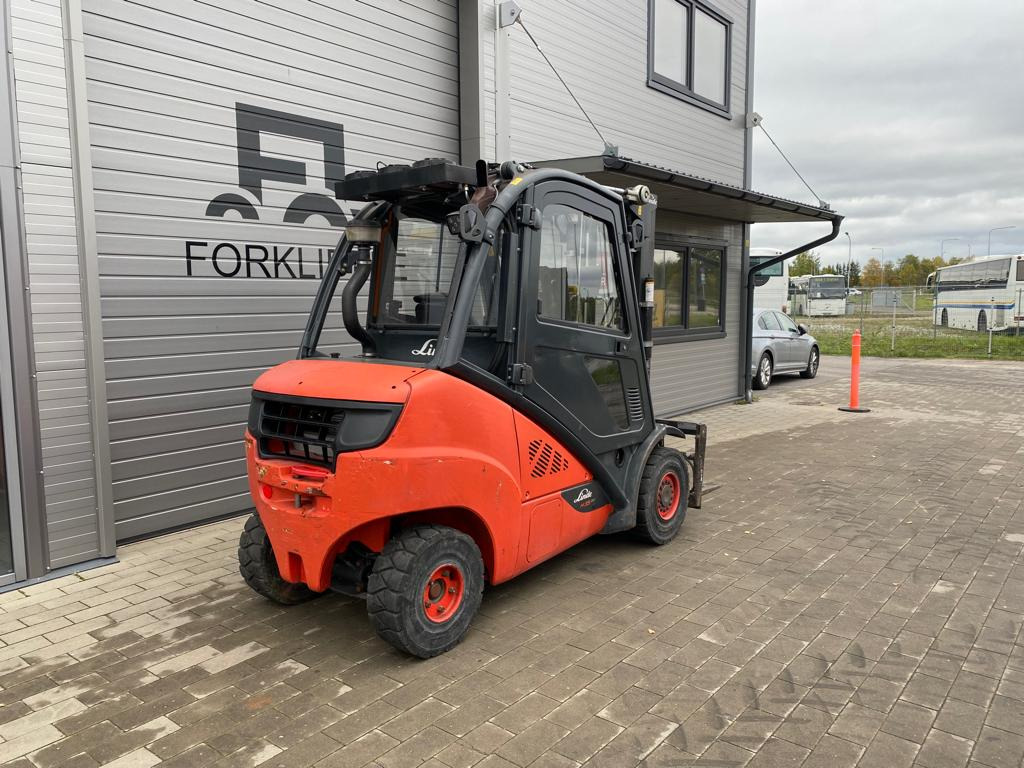 Linde H35D - Pirun më naftë: foto 5 Linde H35D - Pirun më naftë: foto 5