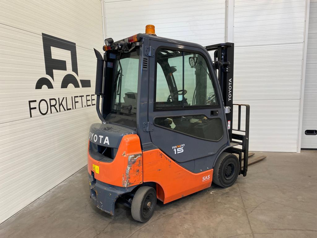 Toyota 02-8FDF15 - Pirun më naftë: foto 4 Toyota 02-8FDF15 - Pirun më naftë: foto 4