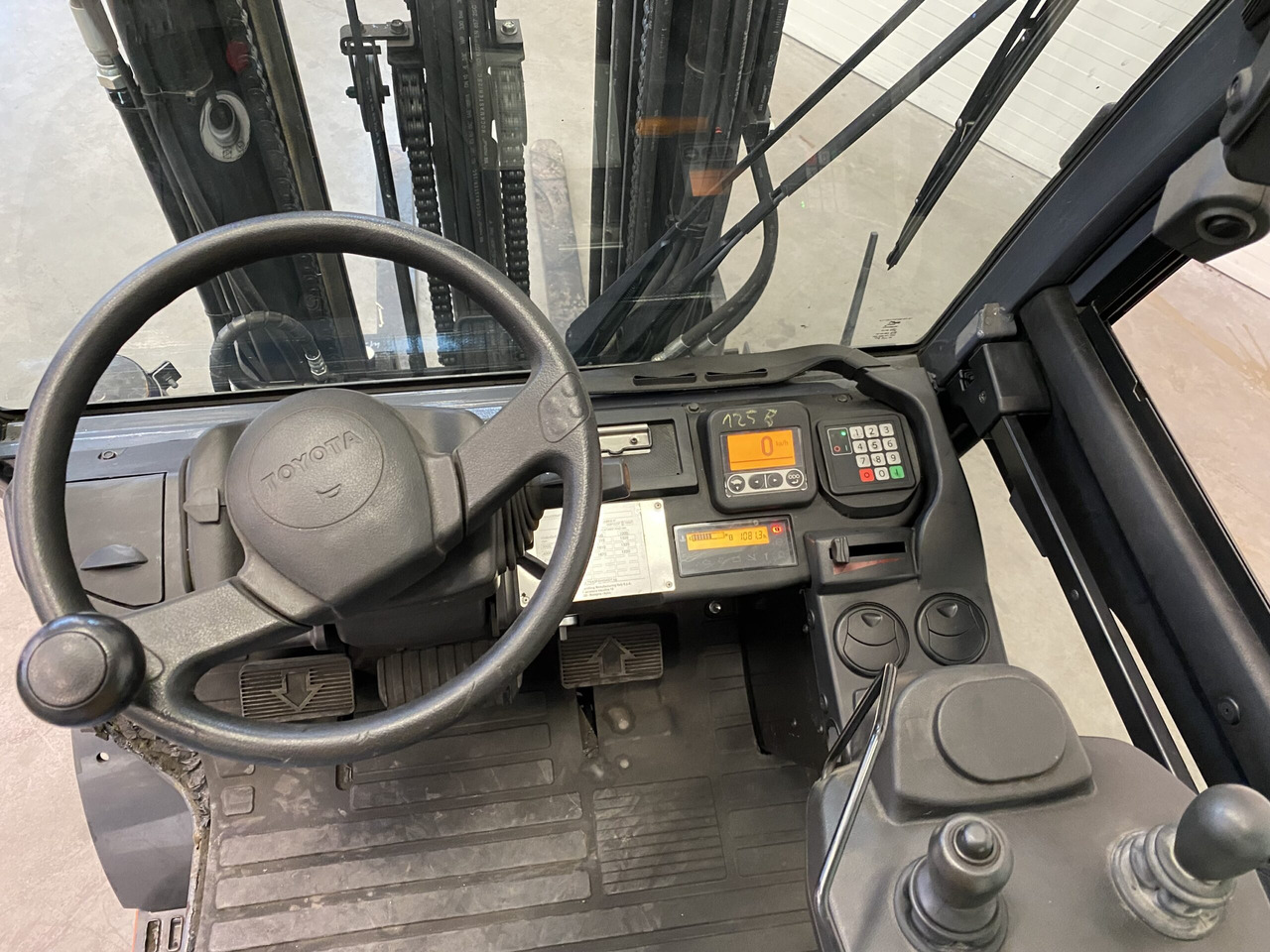 Pirun më gaz Toyota 06-8FG20F: foto 7 Pirun më gaz Toyota 06-8FG20F: foto 7