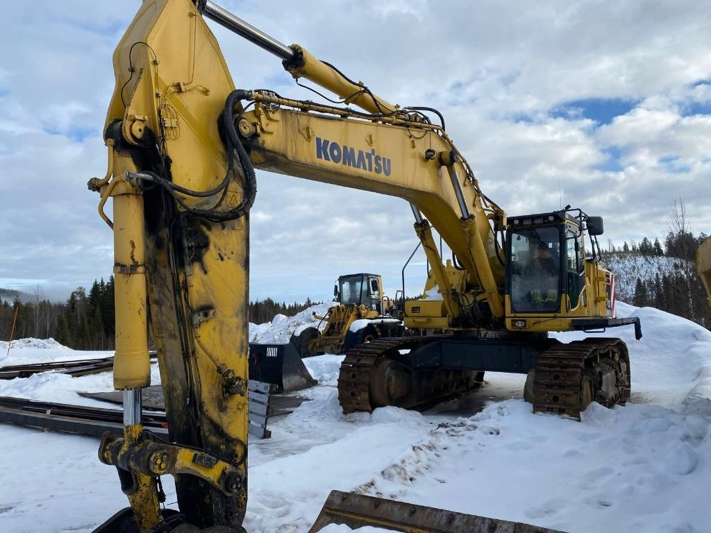 Komatsu PC 700-8EO - Ekskavator me zinxhirë: foto 4 Komatsu PC 700-8EO - Ekskavator me zinxhirë: foto 4