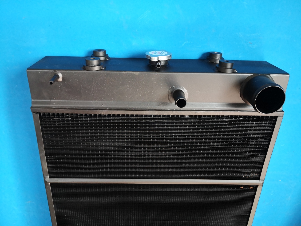 KOMATSU D65EX-15EO D65EX-15E0 D65PX-15E0 D65WX-15E0 - Radiatori për Ekskavator: foto 3 KOMATSU D65EX-15EO D65EX-15E0 D65PX-15E0 D65WX-15E0 - Radiatori për Ekskavator: foto 3