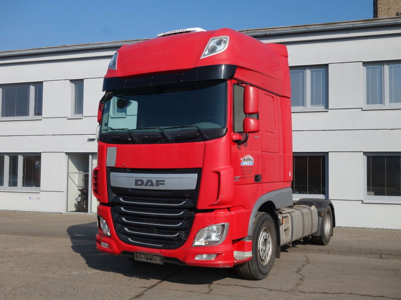 DAF XF 460 SSC Standard - Gjysmë-kamion: foto 1 DAF XF 460 SSC Standard - Gjysmë-kamion: foto 1