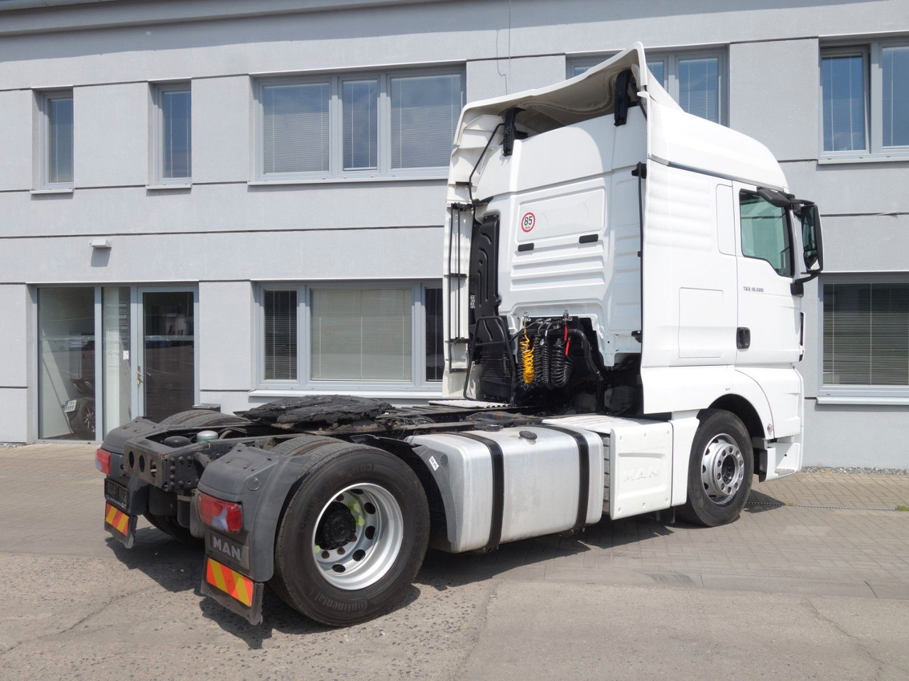 MAN TGX 18.500 XLX E6 Sandard - Gjysmë-kamion: foto 5 MAN TGX 18.500 XLX E6 Sandard - Gjysmë-kamion: foto 5