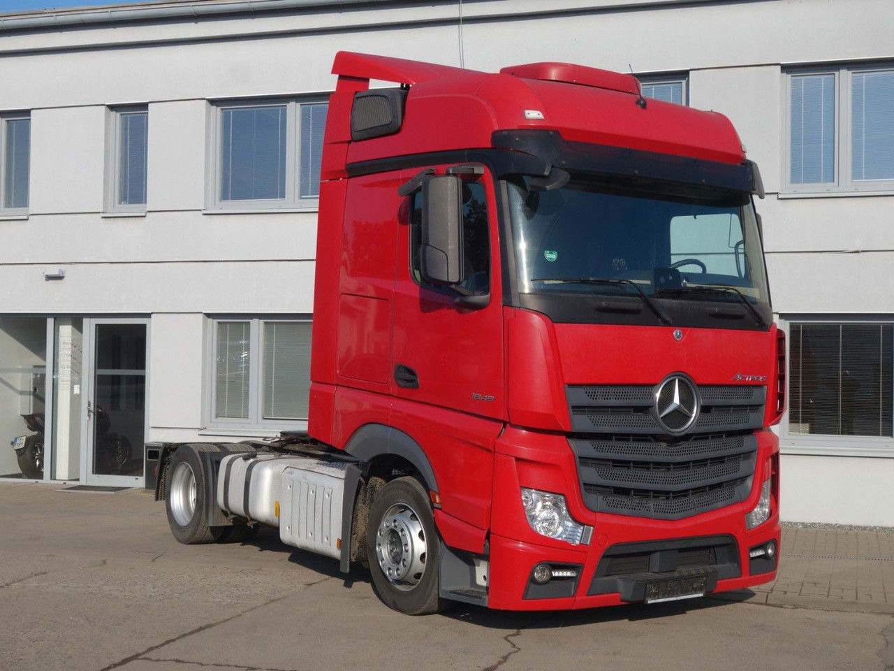 Mercedes-Benz Actros 1845 Lsnrl, Lowdeck, Standklima - Gjysmë-kamion: foto 3 Mercedes-Benz Actros 1845 Lsnrl, Lowdeck, Standklima - Gjysmë-kamion: foto 3