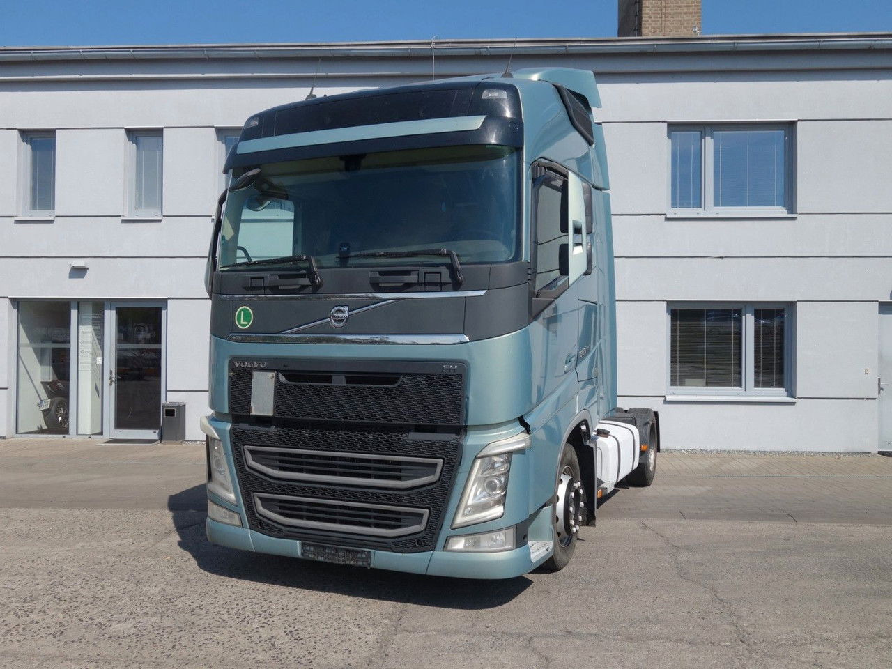 Volvo FH 500 LD - Gjysmë-kamion: foto 1 Volvo FH 500 LD - Gjysmë-kamion: foto 1