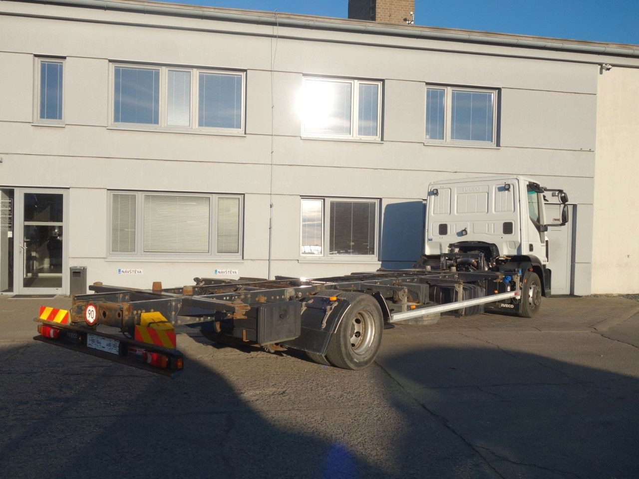 Iveco EuroCargo 150 150E 250 Wechselfahrgestel, BDFl - Transportjer kontejnerësh/ Kamion me karroceri të çmontueshme: foto 3 Iveco EuroCargo 150 150E 250 Wechselfahrgestel, BDFl - Transportjer kontejnerësh/ Kamion me karroceri të çmontueshme: foto 3