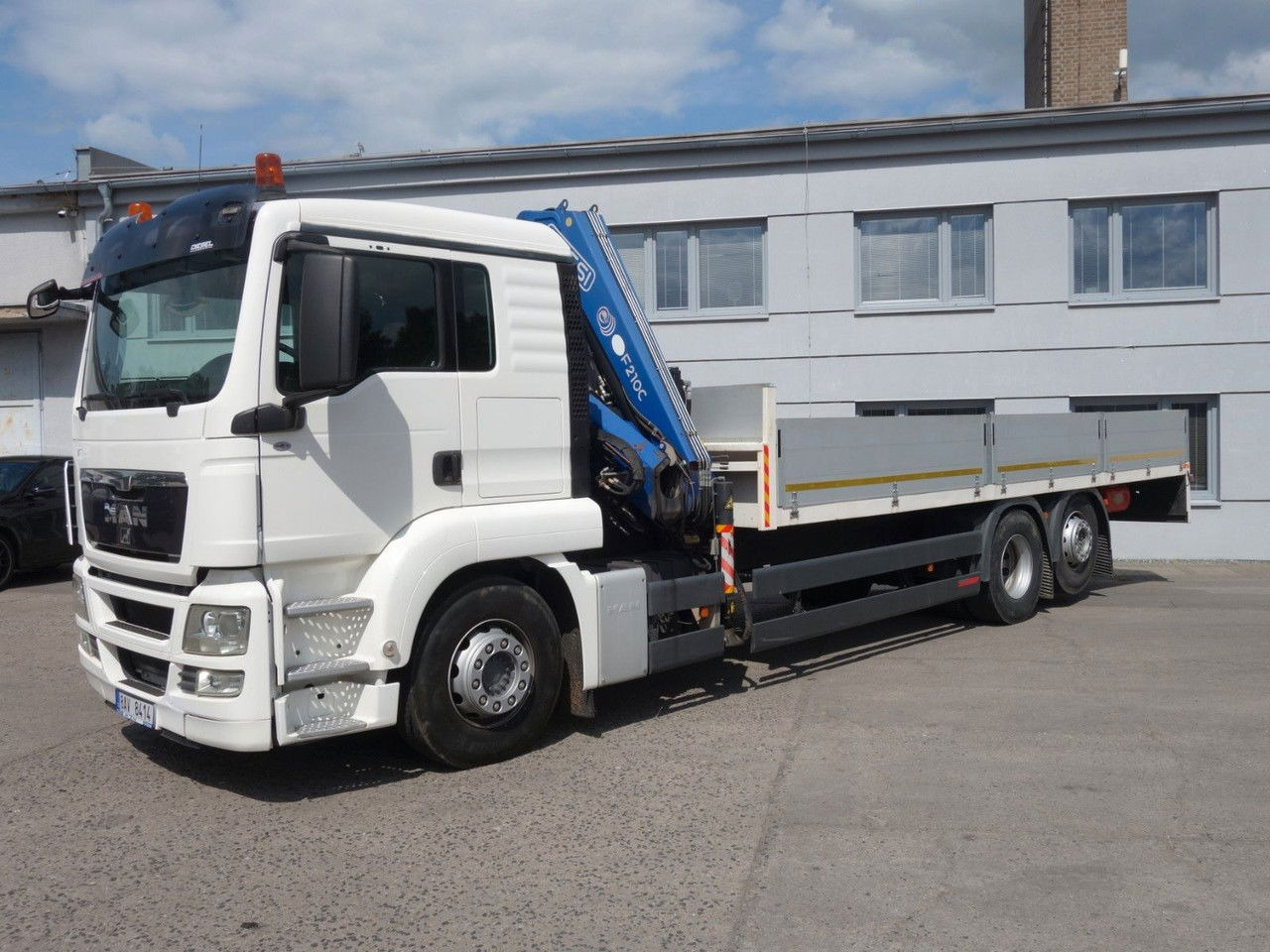 MAN TGS 26.360 FG 6x2 mit Fassi F210C - Kamion me vinç: foto 1 MAN TGS 26.360 FG 6x2 mit Fassi F210C - Kamion me vinç: foto 1