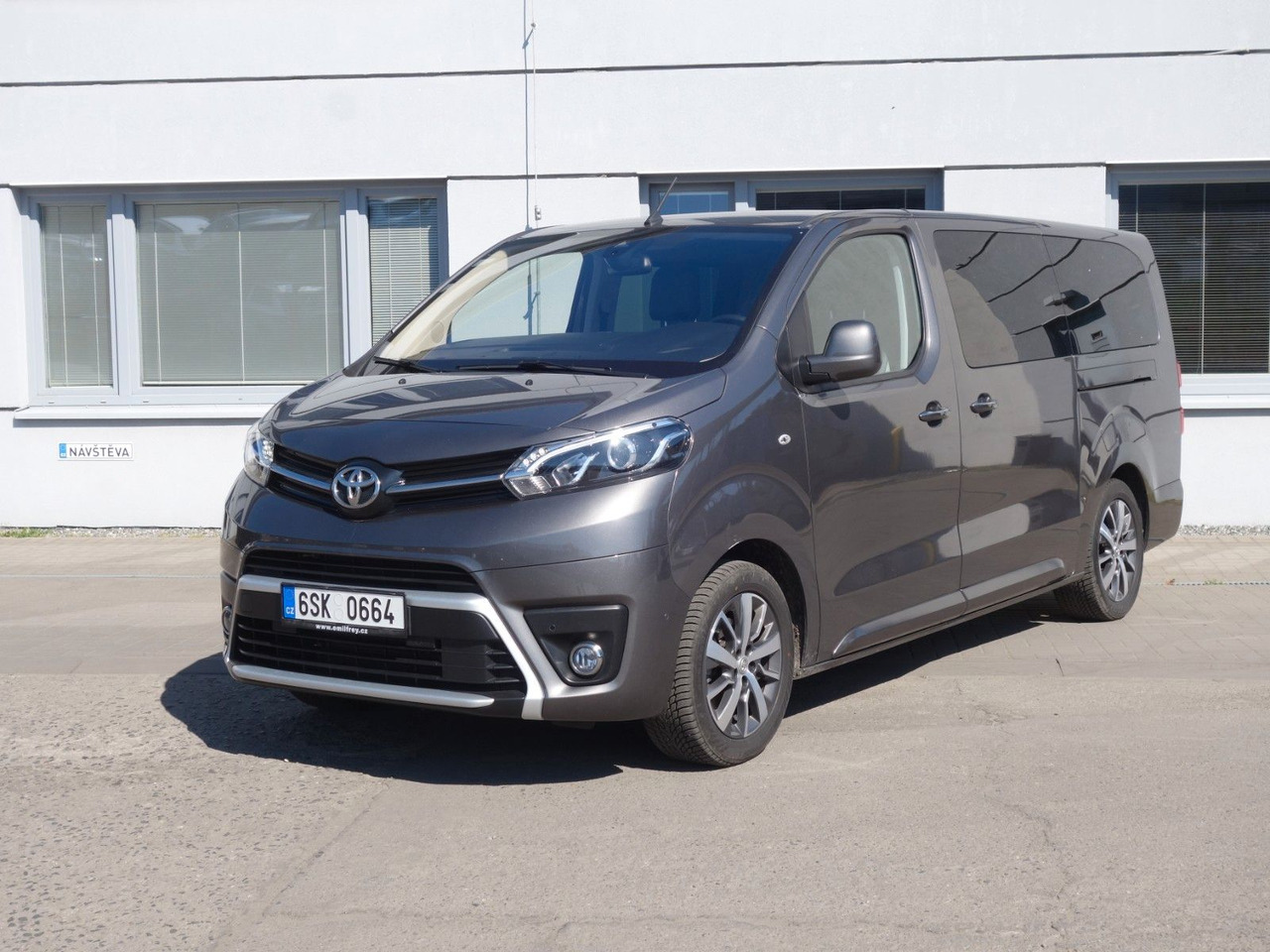 Toyota Proace Verso L2 Executive - Furgon pasagjerësh: foto 1 Toyota Proace Verso L2 Executive - Furgon pasagjerësh: foto 1