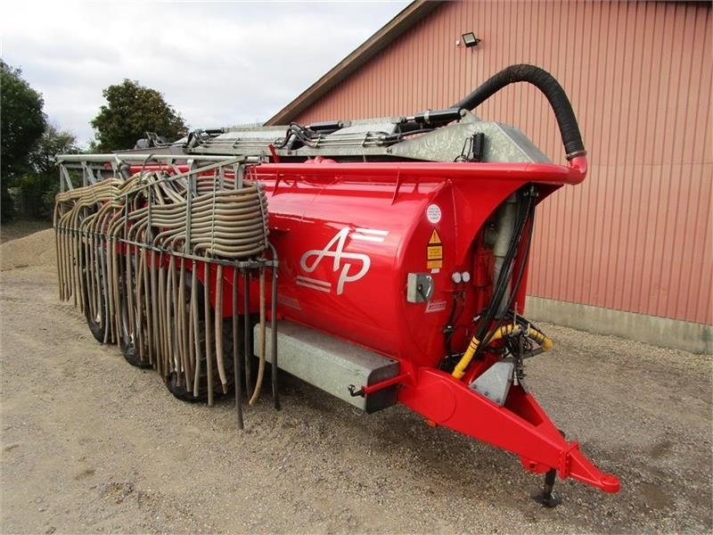 AP GV 25 - Cisternë pleh i lëngshëm: foto 2 AP GV 25 - Cisternë pleh i lëngshëm: foto 2