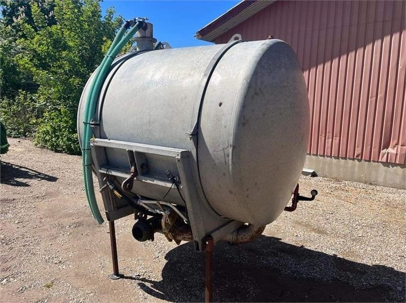 Linde 3 Ton - Rezervuari i magazinimit: foto 1 Linde 3 Ton - Rezervuari i magazinimit: foto 1