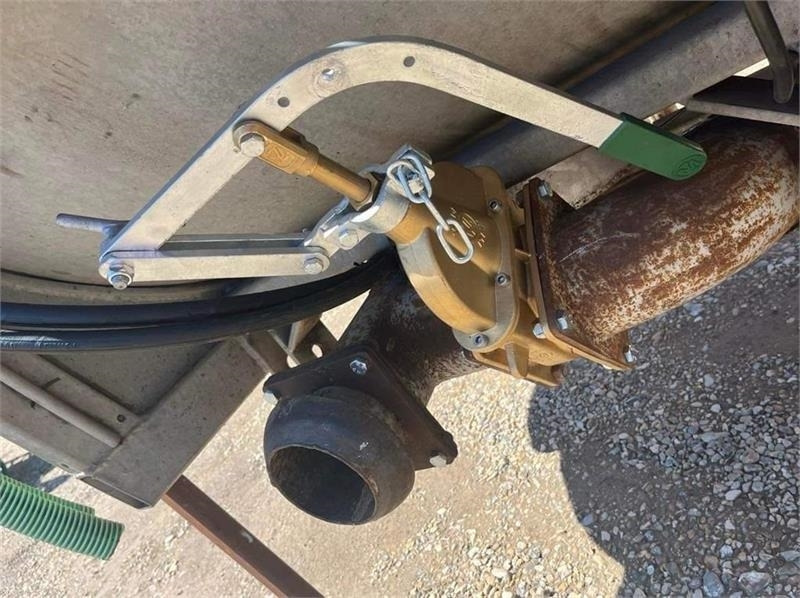 Linde 3 Ton - Rezervuari i magazinimit: foto 4 Linde 3 Ton - Rezervuari i magazinimit: foto 4