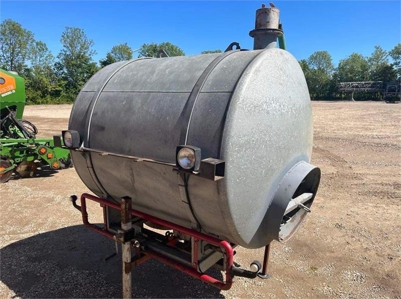 Linde 3 Ton - Rezervuari i magazinimit: foto 3 Linde 3 Ton - Rezervuari i magazinimit: foto 3