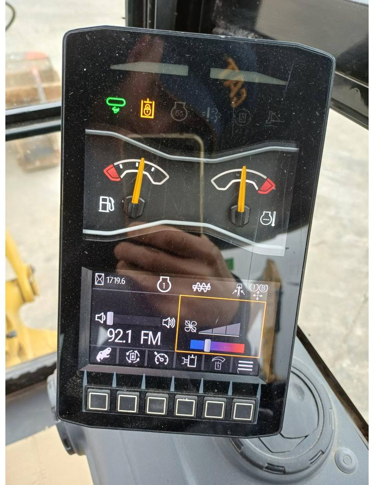 CAT 301.8-05 - Ekskavator me zinxhirë: foto 5 CAT 301.8-05 - Ekskavator me zinxhirë: foto 5