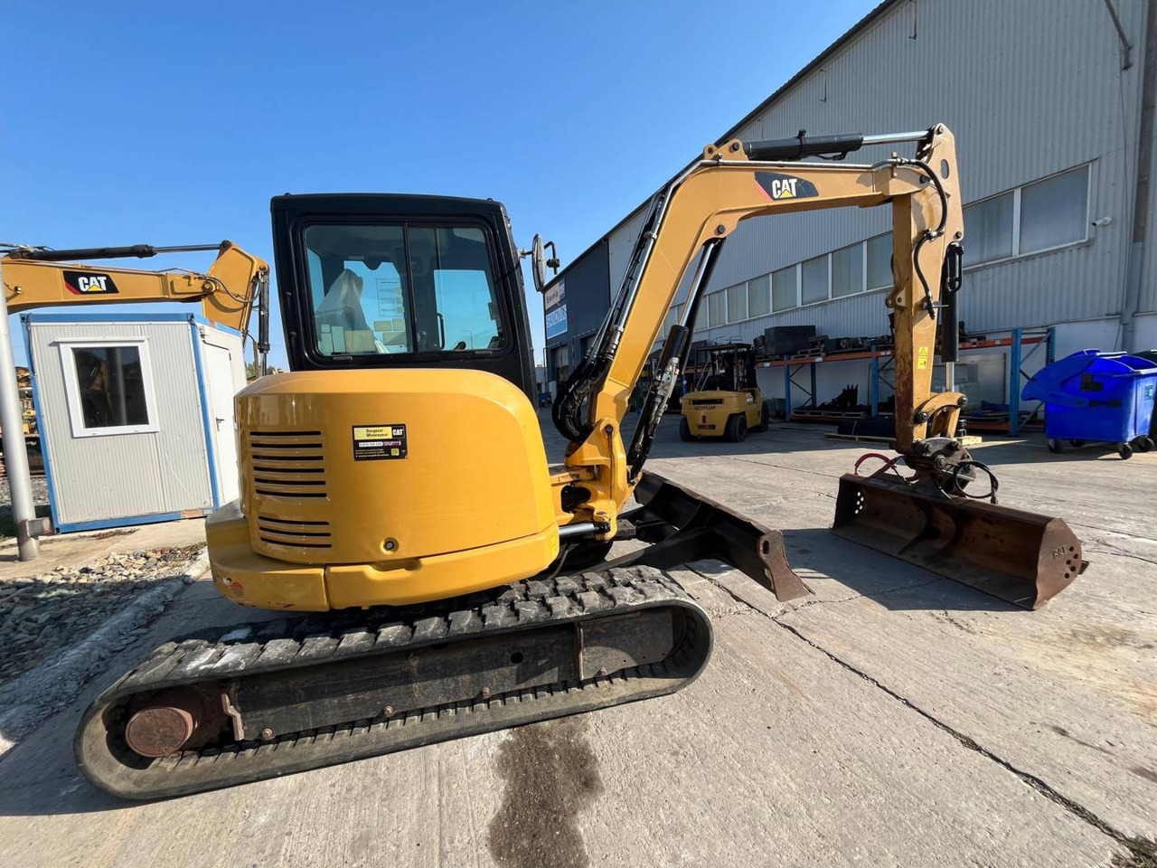 CAT 305.5E2CR - Ekskavator me zinxhirë: foto 2 CAT 305.5E2CR - Ekskavator me zinxhirë: foto 2
