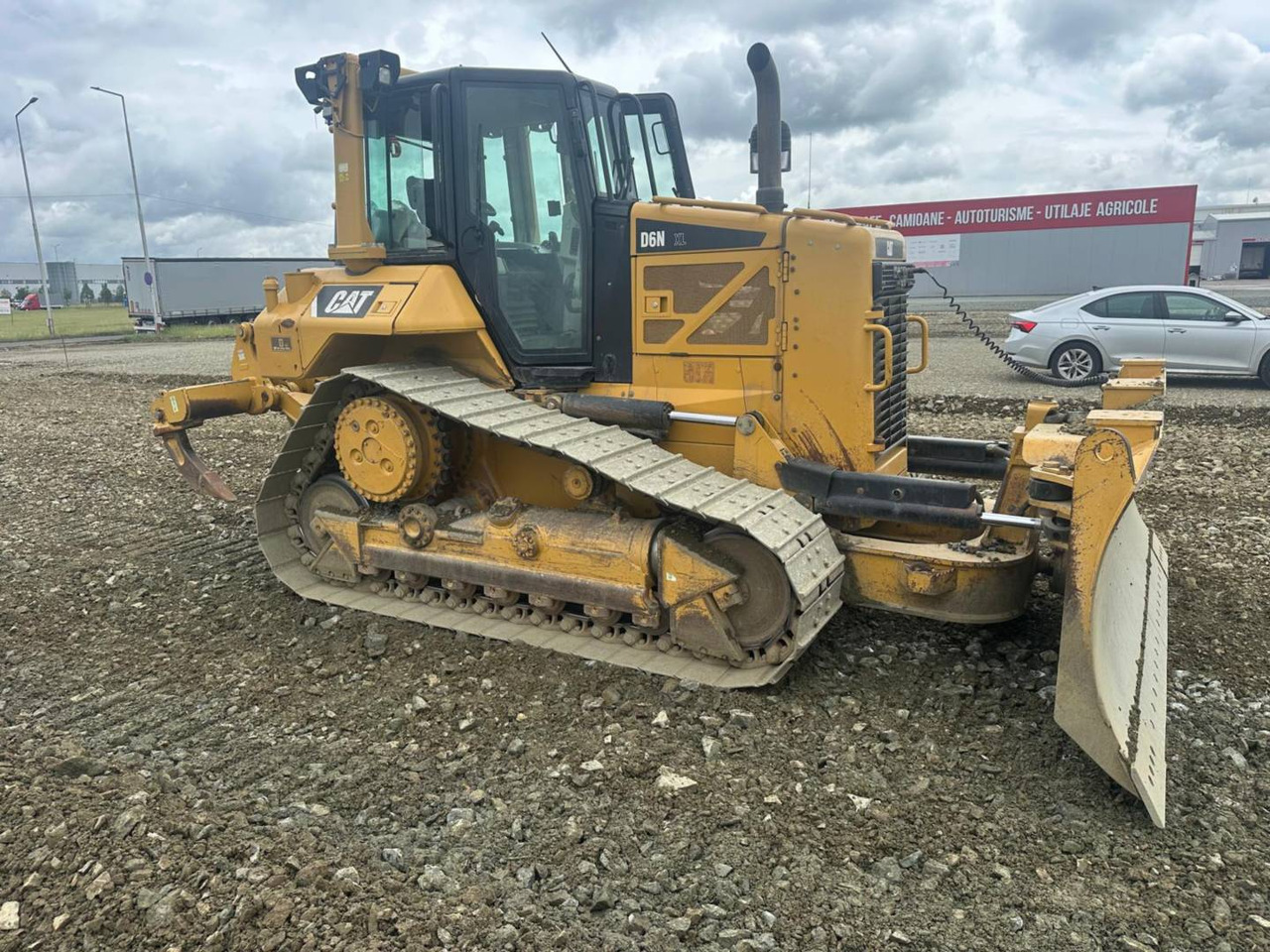 CAT D6NXL - Buldozer: foto 2 CAT D6NXL - Buldozer: foto 2
