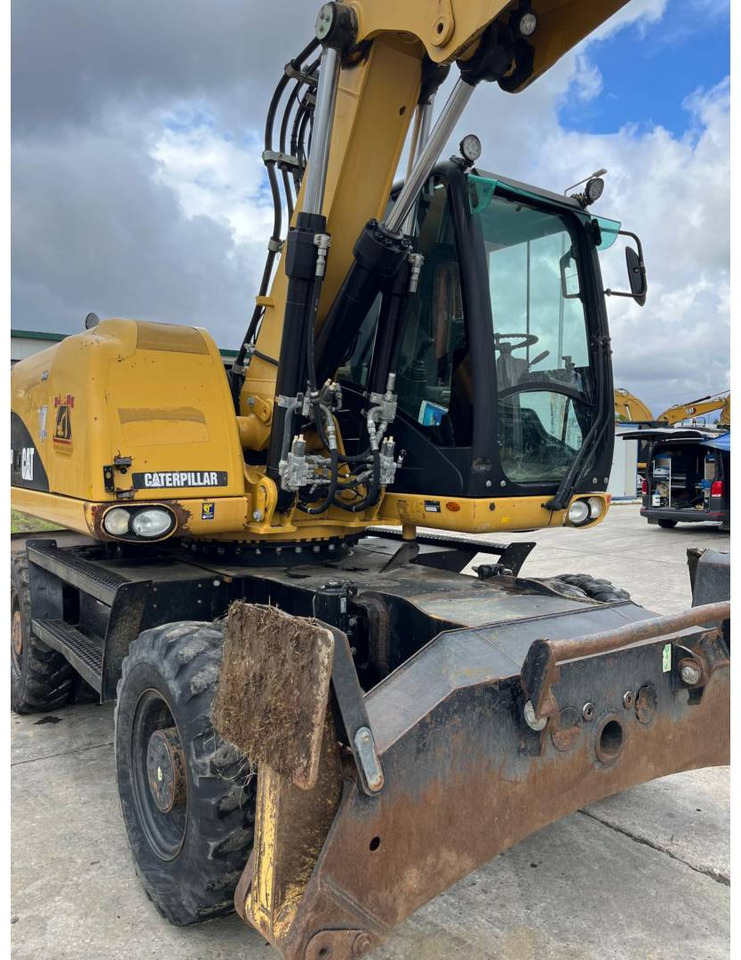 CAT M316D - Ekskavator me goma: foto 2 CAT M316D - Ekskavator me goma: foto 2