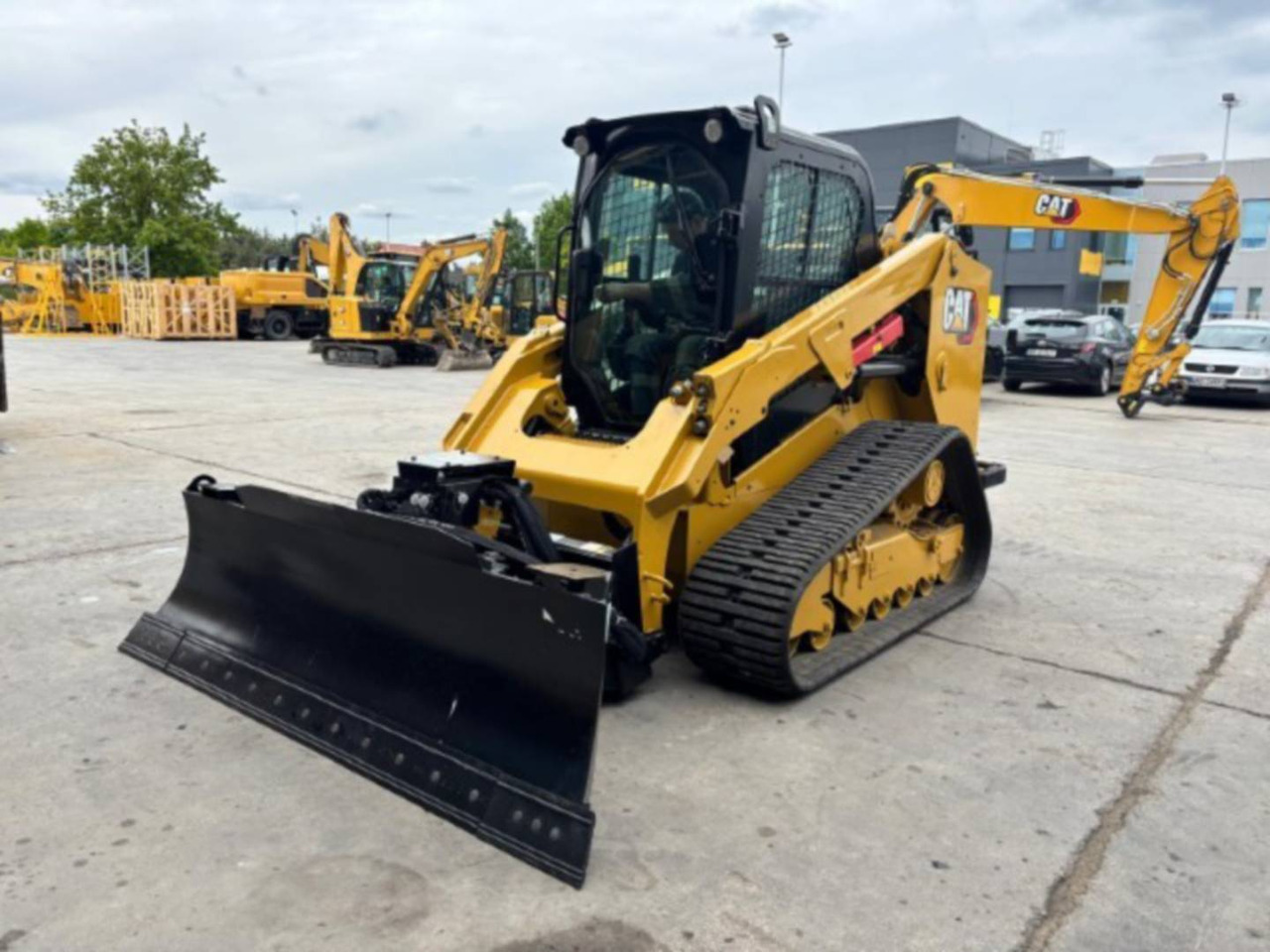 CAT 279D3 - Mini fadrom me zinxhir: foto 1 CAT 279D3 - Mini fadrom me zinxhir: foto 1